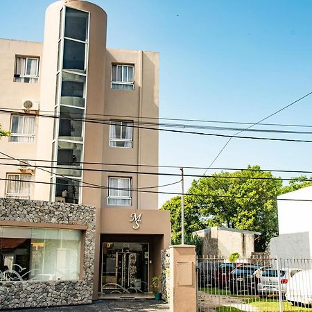 Morada Suites Campana Exterior photo