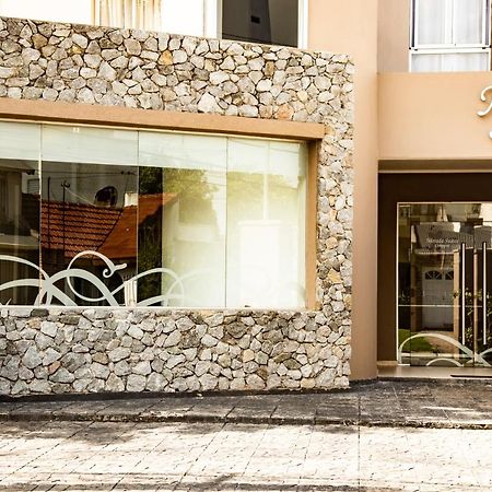 Morada Suites Campana Exterior photo